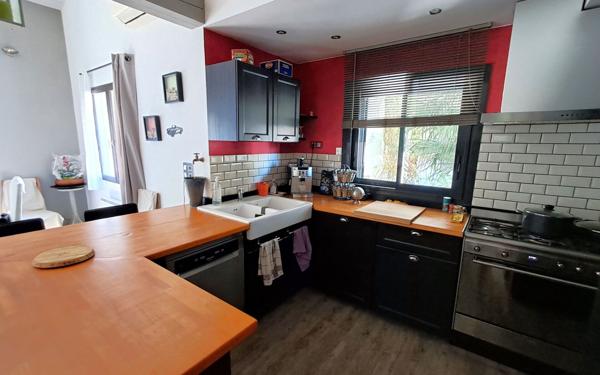 Maison à vendre    5 pièces •  Saint-Aubin-de-Lanquais