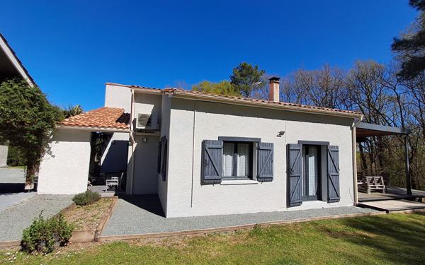 Maison à vendre    5 pièces •  Saint-Aubin-de-Lanquais