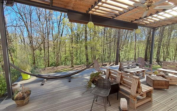 Maison à vendre    5 pièces •  Saint-Aubin-de-Lanquais