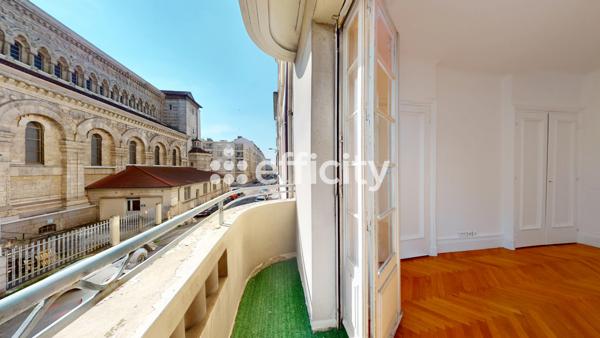 Appartement 3 pièces - 100 m² Exclusivité efficity