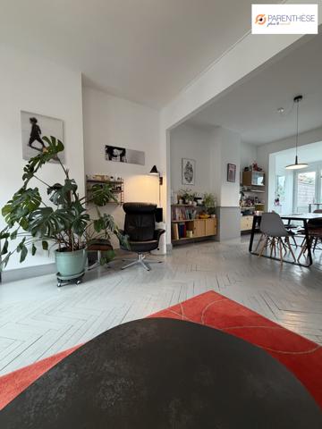 Maison bel étage avec garage et jardin 5 chambres