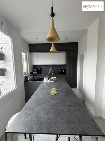 Maison bel étage avec garage et jardin 5 chambres