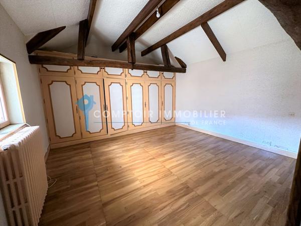 Maison
                                                                                                                                                                                                                                                                                                                        4 pièce(s)                                                                                                                                                                                                          3 chambre(s)                                                                                                                                                                                                          92  m²