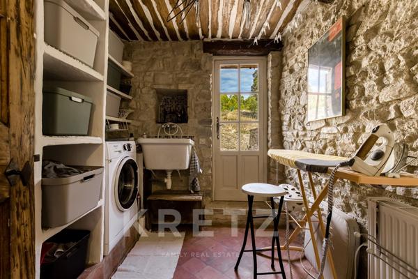 Pierrevert- Parc du Luberon- Ancienne ferme du XIVᵉ siècle entièrement restaurée – Plus de 300 m² au