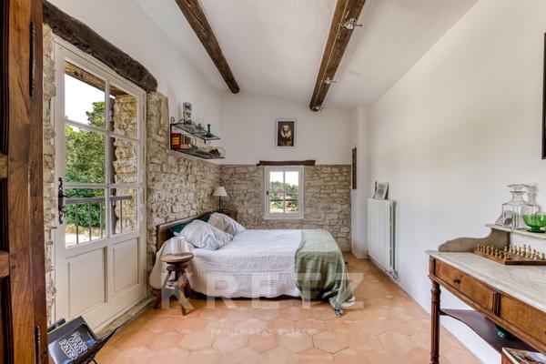 Pierrevert- Parc du Luberon- Ancienne ferme du XIVᵉ siècle entièrement restaurée – Plus de 300 m² au