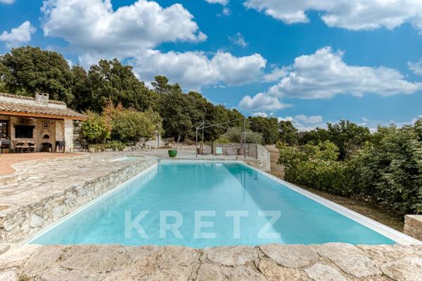 Pierrevert- Parc du Luberon- Ancienne ferme du XIVᵉ siècle entièrement restaurée – Plus de 300 m² au
