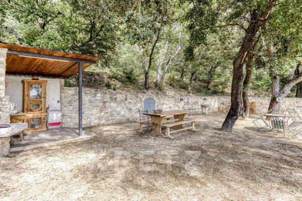 Pierrevert- Parc du Luberon- Ancienne ferme du XIVᵉ siècle entièrement restaurée – Plus de 300 m² au