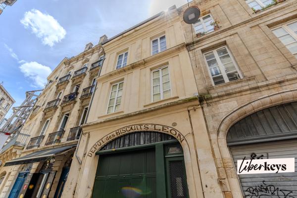 IMMEUBLE DE CARACTÈRE DU XVIIe SIÈCLE – RUE DE LA ROUSSELLE, BORDEAUX