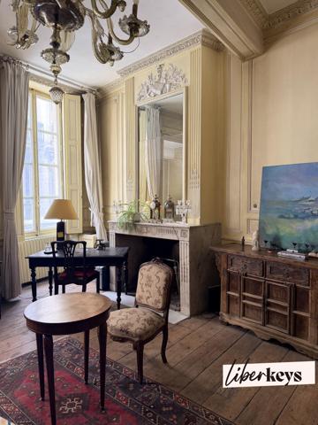 IMMEUBLE DE CARACTÈRE DU XVIIe SIÈCLE – RUE DE LA ROUSSELLE, BORDEAUX