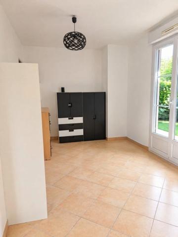 Maison à vendre 7 pièces proche de MARINES (95)