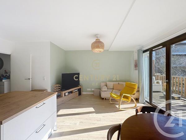 Appartement F3 à vendre  3 pièces - 60 m2 NOISY LE GRAND - 93