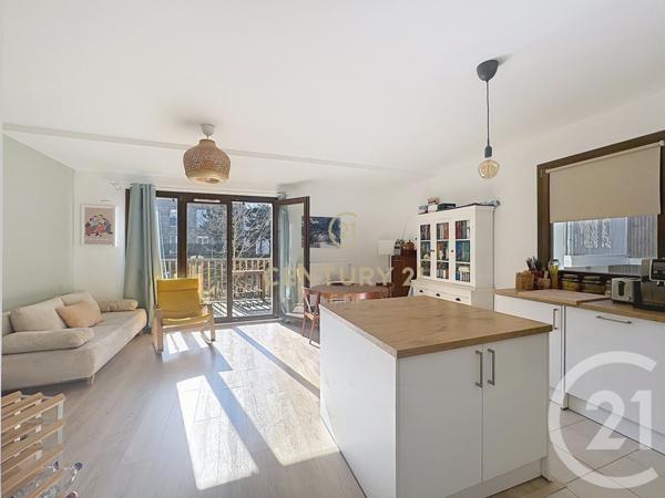 Appartement F3 à vendre  3 pièces - 60 m2 NOISY LE GRAND - 93