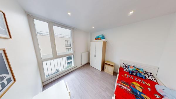 Appartement meublé 4 chambres tout près du RER E