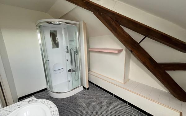 Appartement à vendre    4 pièces • 126 m2 Ambazac