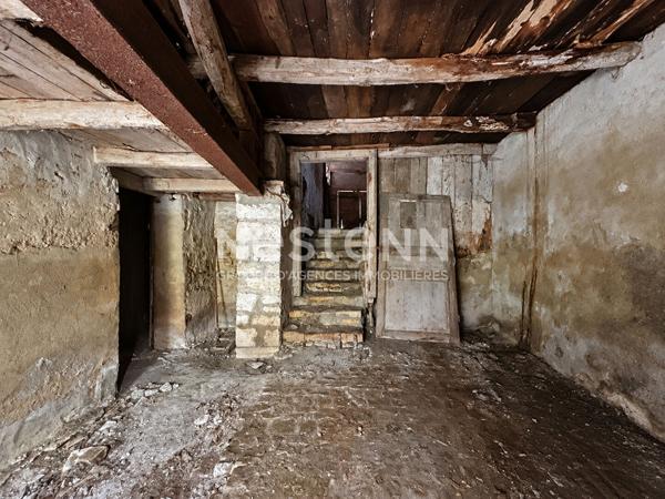 RAIVAL : Ensemble immobilier 228 m², grange, maison, jardin et terrain constructible