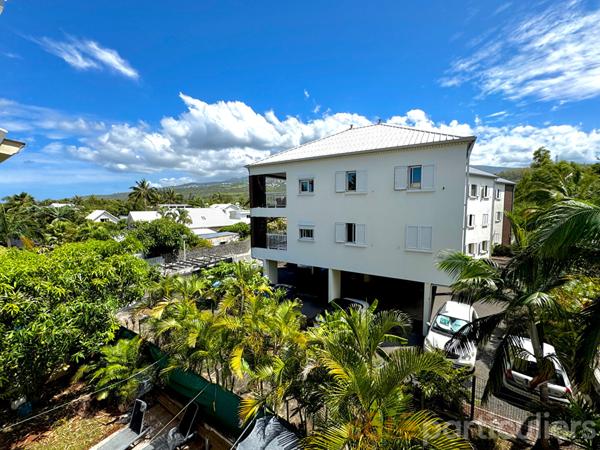 Vente Appartement100 m² - 5 Pièces - L ETANG SALE (97427)