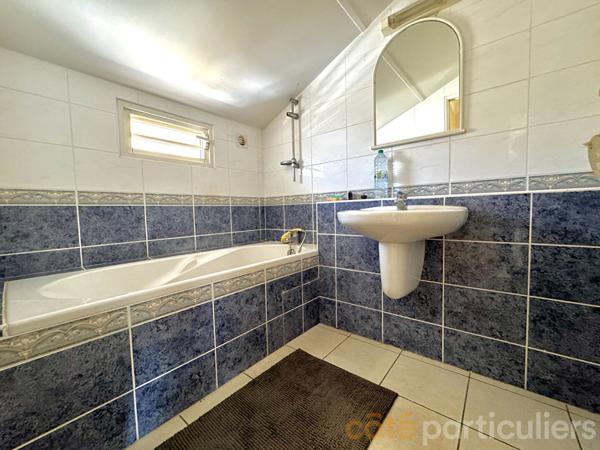 Vente Appartement100 m² - 5 Pièces - L ETANG SALE (97427)