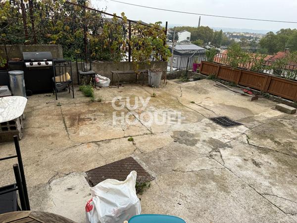 Maison de ville a rénover avec 1658m² de terrain à Givors 9 pièce 160 m2