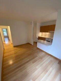 Location                                                      Appartement
                        
                     4 pièces                      72 m2                     à Chartres