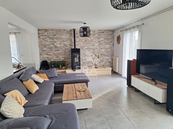 Maison individuelle à 10 minutes de Montpon Ménestérol 7 pièce(s) 165 m2.