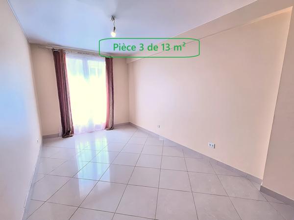 Bureau
         5 pièces
        - 100 m² Exclusivité 239 900 € *