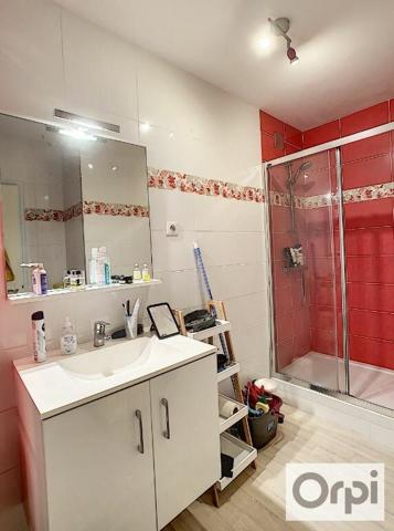 Appartement à louer    3 pièces • 59,97 m2 Désertines