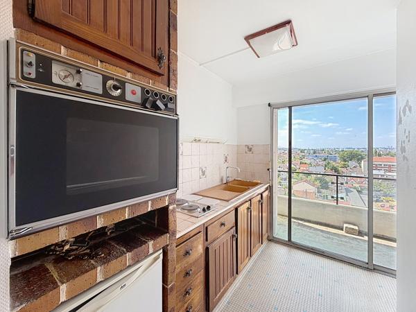 Appartement
         1 pièce
        - 29 m² 99 000 € *