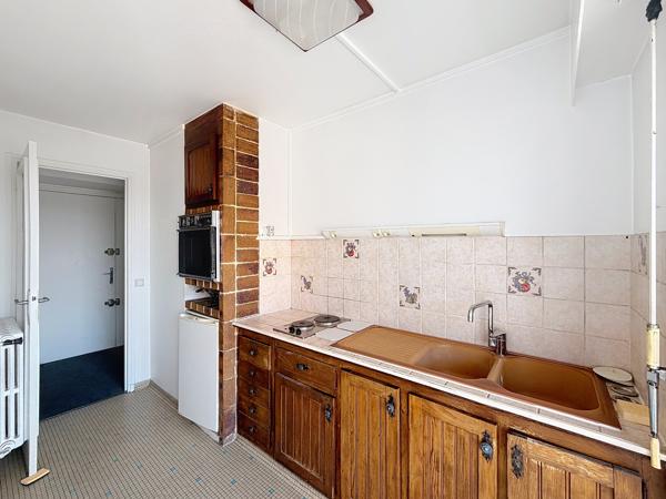 Appartement
         1 pièce
        - 29 m² 99 000 € *
