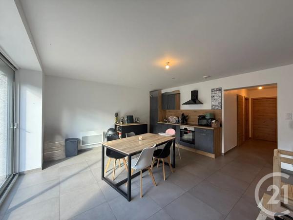 Appartement T4 à vendre  4 pièces - 78,54 m 2   DAMPRICHARD  - 25