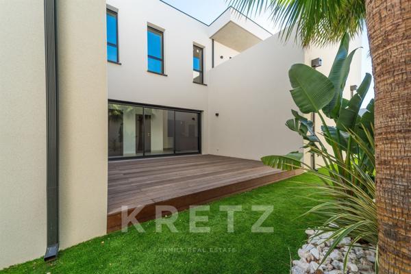 Villa contemporaine avec piscine