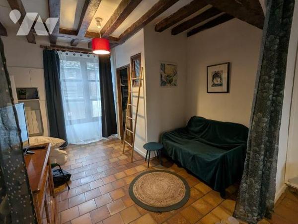 Maison à vendre à Nogent-le-Rotrou (28400) - Eure-et-Loir (28)

Située au coeur d'un quartier...