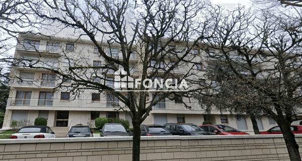 Location Studio 27.12 m² - Le Pecq 78230