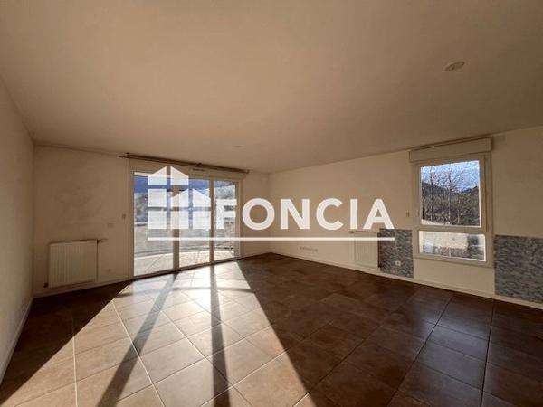 Location Appartement 3 pièces 70 m² - 43 chemin des Mattons Vizille 38220