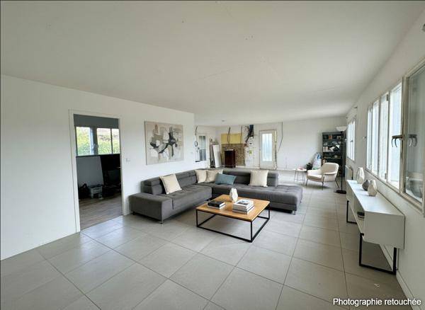 Maison de plain-pied à fort potentiel Grands volumes Travaux à prévoir Sans vis-à-vis