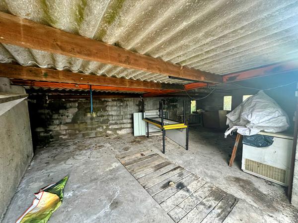 Maison de plain-pied à fort potentiel Grands volumes Travaux à prévoir Sans vis-à-vis