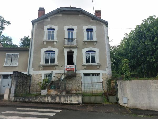 Maison à vendre    6 pièces •    Périgueux