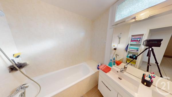 Appartement T4 à vendre  4 pièces - 85,71 m2 BESANCON - 25