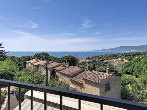 Porticcio T2 vue mer, meublé et plage à pied