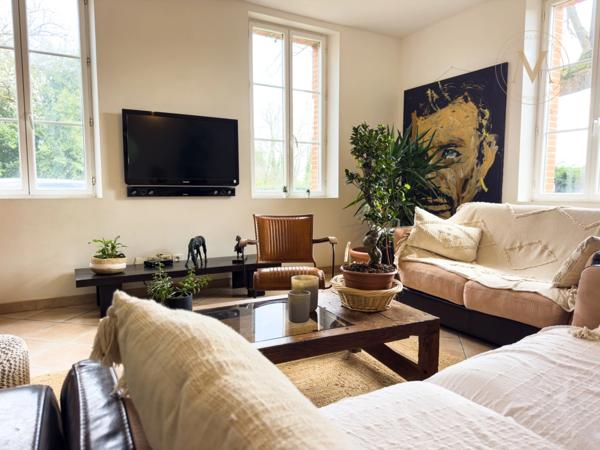 Propriété équestre de standing – Installations haut de gamme – 5 ha – Un bien rare offrant des infrastructures professionnelles, une maison confortable et un environnement priviligé à MOISSAC (82)