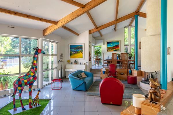 St Cyr-Au-Mont-D'Or - Maison de 220 m² environ - Terrain de 5000 m² - 4 Chambres - Piscine