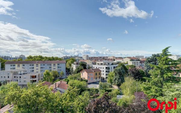 Appartement à vendre    6 pièces • 170,46 m2 Caluire-et-Cuire