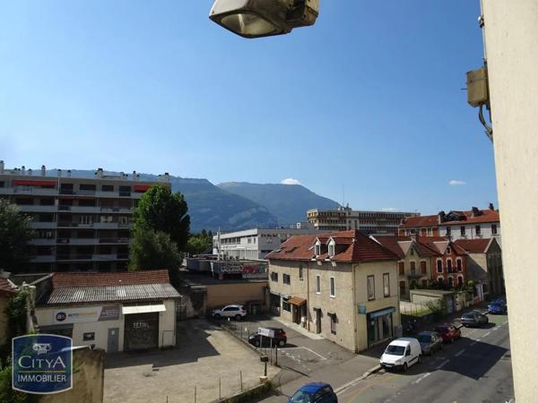 Appartement à louer 1 pièce 42.47m² Grenoble (38000)