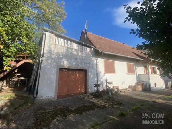 3%COM Maison à rénover sur 7 ares au centre de Hochfelden Hochfelden (67270)
