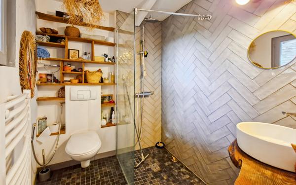 Maison à vendre    3 pièces •  Pierrerue