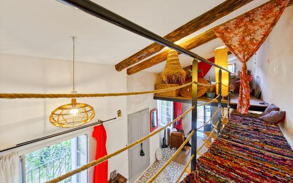 Maison à vendre    3 pièces •  Pierrerue