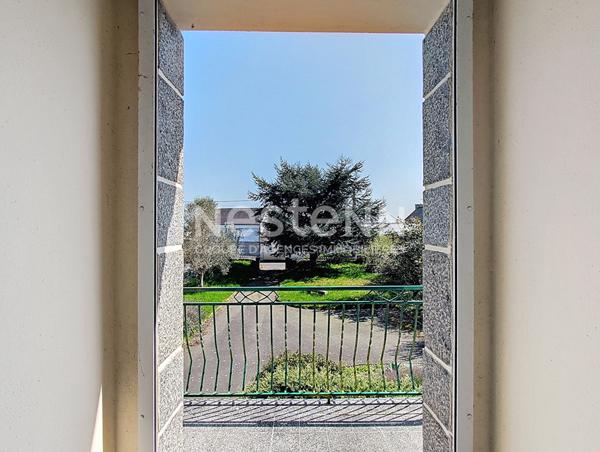 MAISON A VENDRE - LANGUEUX - Entre le bourg et les grèves, profitez de grands espaces intérieurs et extérieurs avec une vue sur la baies depuis la pièce de vie !
