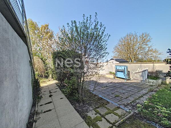 MAISON A VENDRE - LANGUEUX - Entre le bourg et les grèves, profitez de grands espaces intérieurs et extérieurs avec une vue sur la baies depuis la pièce de vie !