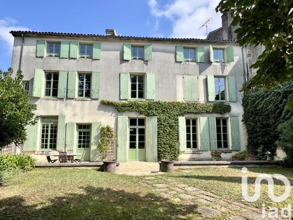 Maison à vendre 15 pièces 444 m² Cognac