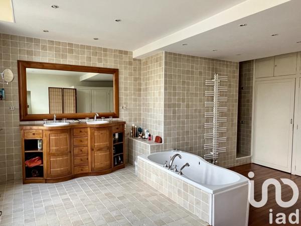 Maison à vendre 15 pièces 444 m² Cognac