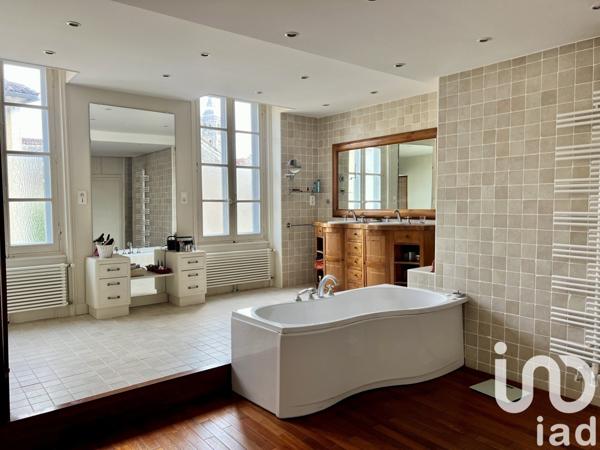 Maison à vendre 15 pièces 444 m² Cognac